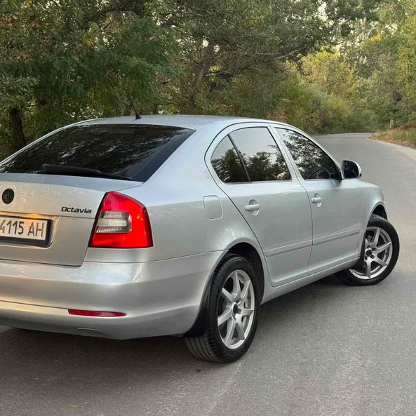 Skoda Octavia 2010 - 6