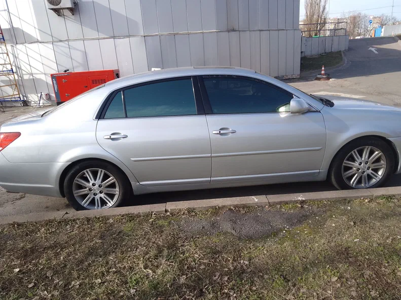 Toyota Avalon 2006