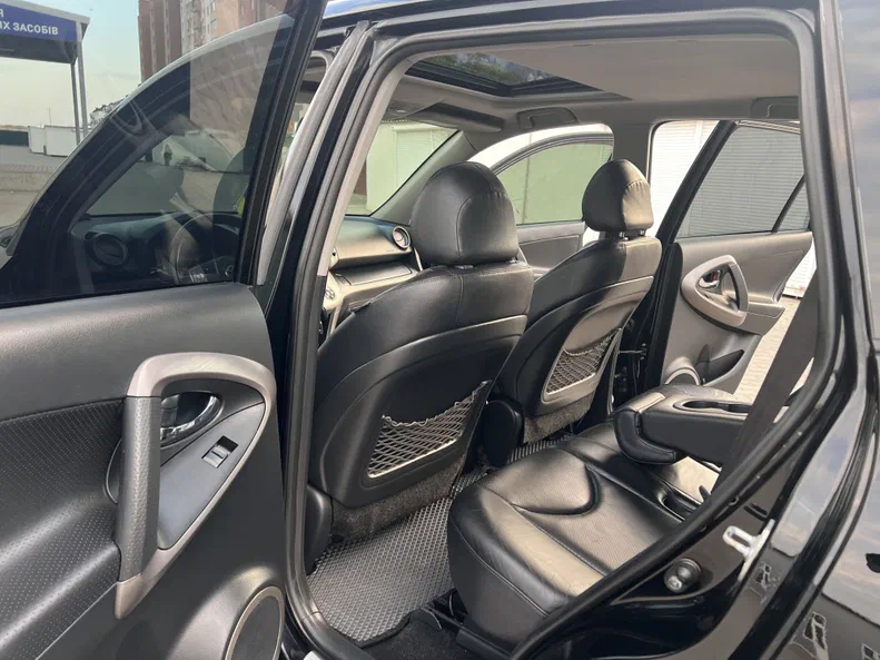 Toyota RAV4 2008 - 28