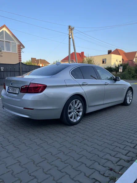 BMW 5 серія 2010 - 18