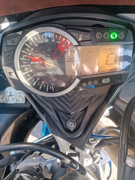 Suzuki GSX-R 600 2014 - 6