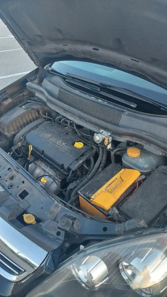 Opel Zafira 2012 - 17