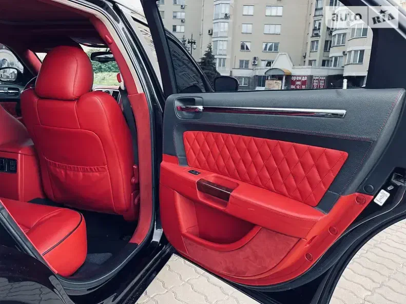 Chrysler 300C 2005 - 6