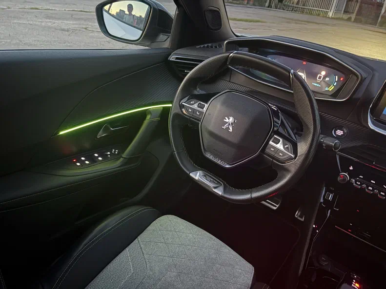 Peugeot 2008 2020 - 21