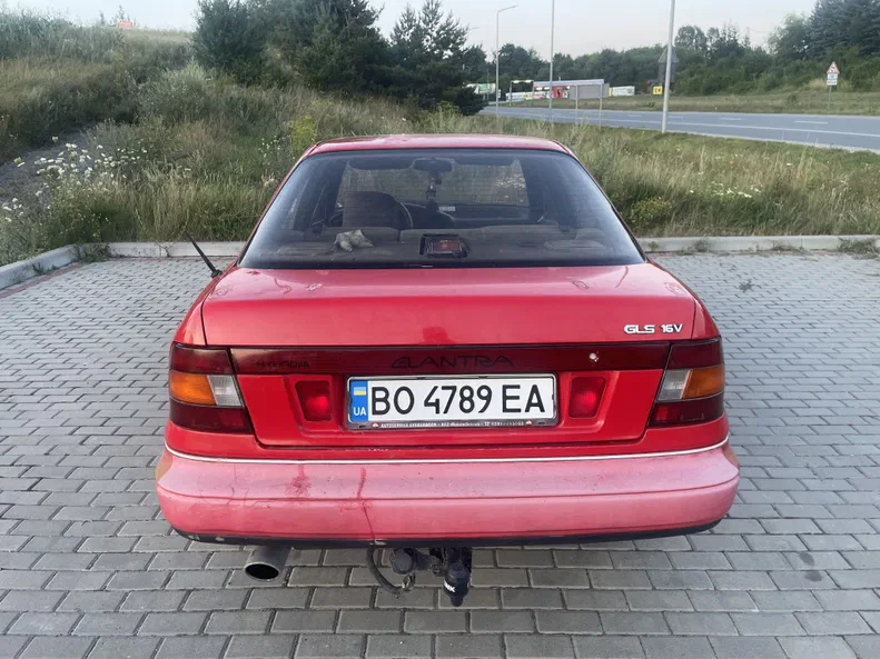 Hyundai Elantra 1992 - 8