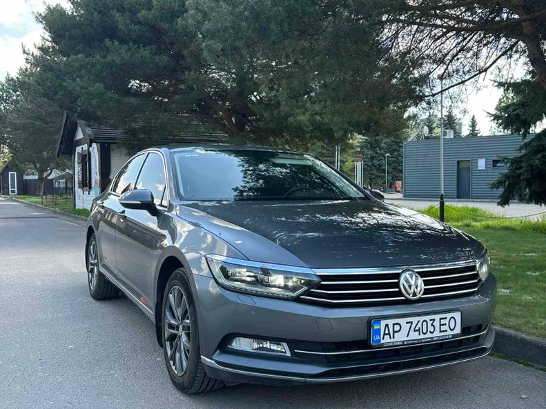 Volkswagen Passat 2017 - 16