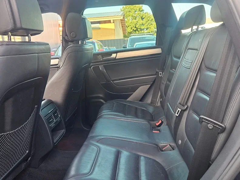 Volkswagen Touareg 2012 - 11