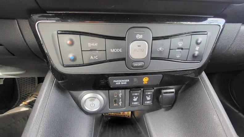 Nissan Leaf 2022 - 7