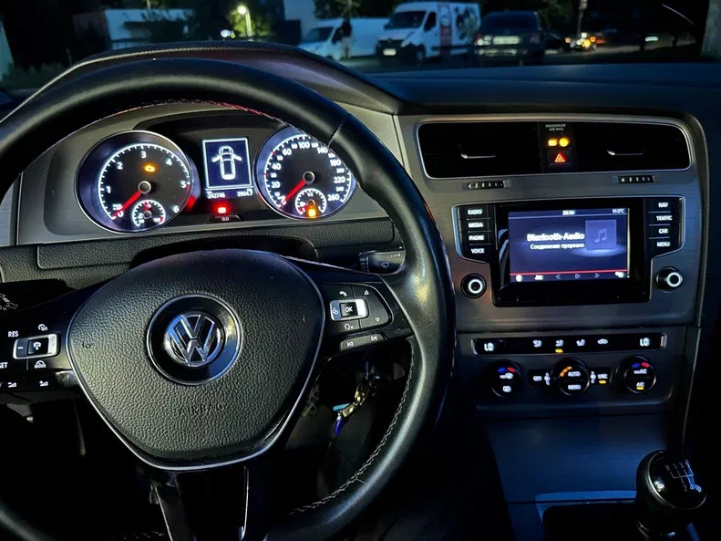 Volkswagen Golf 2014 - 15