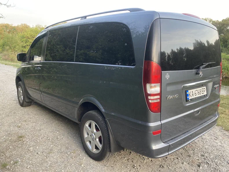 Mercedes-Benz Viano 2012 - 8