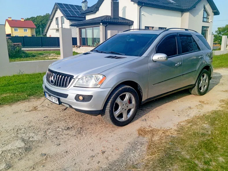 Mercedes-Benz M-Класс 2005