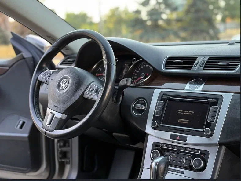 Volkswagen Passat CC 2012 - 6