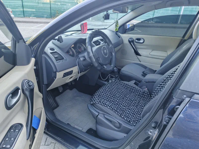 Renault Megane 2008 - 9