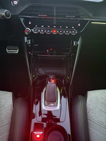 Peugeot 2008 2020 - 31