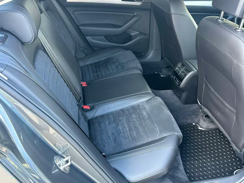 Volkswagen Passat 2017 - 8