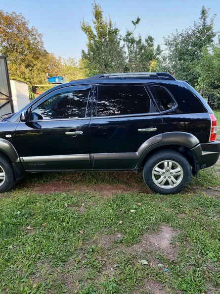 Hyundai Tuscani 2004