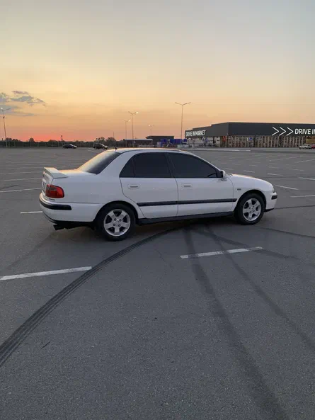 Mitsubishi Carisma 2002 - 6