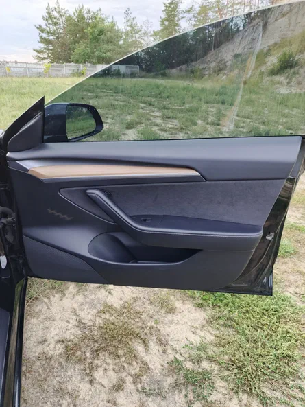 Tesla Model 3 2021 - 12