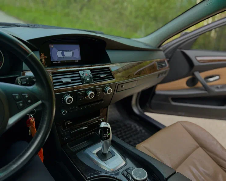 BMW 5 серии 2010