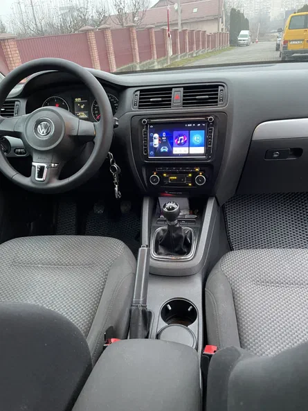Volkswagen Jetta 2011 - 14