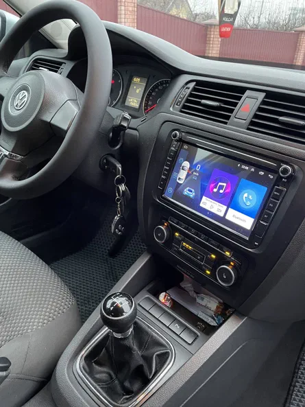 Volkswagen Jetta 2011 - 13