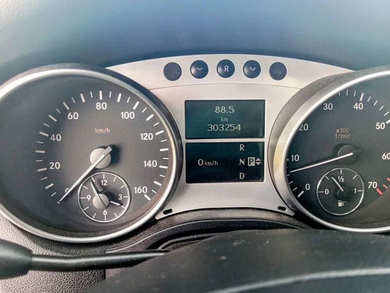 Mercedes-Benz M-Клас 2005 - 13