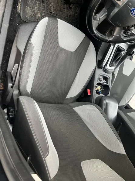 Ford Focus 2012 - 15