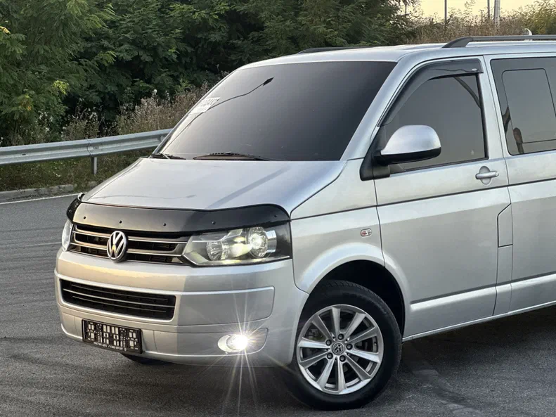 Volkswagen Caravelle 2012 - 25