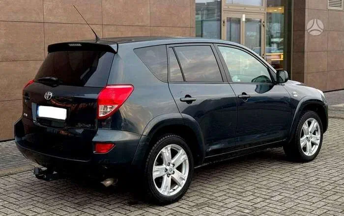 Toyota RAV4 2007 - 5