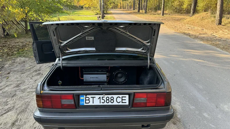 BMW 3 серія 1987 - 7