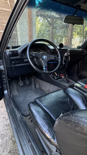 BMW 3 серии 1987