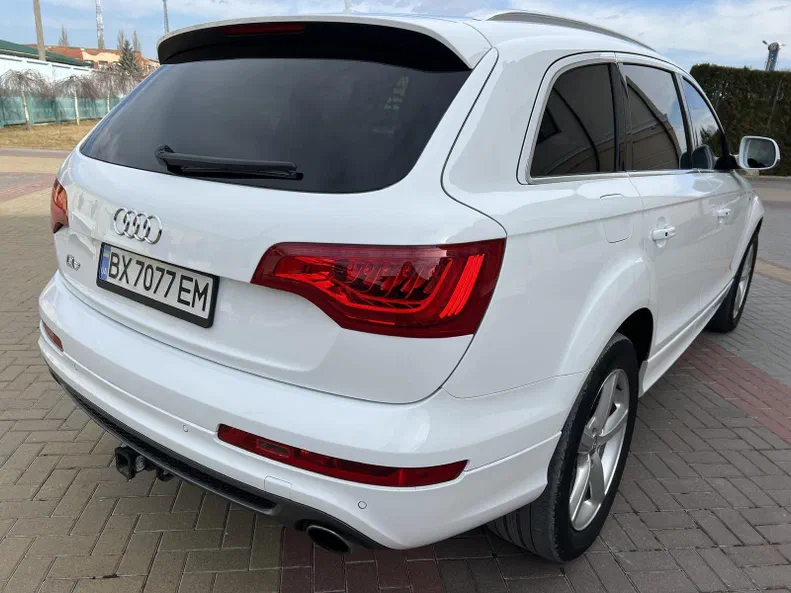 Audi Q7 2010 - 5