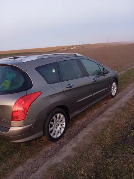 Peugeot 308 2008 - 9