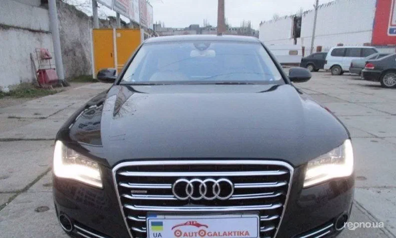 Audi A8 2010 - 19