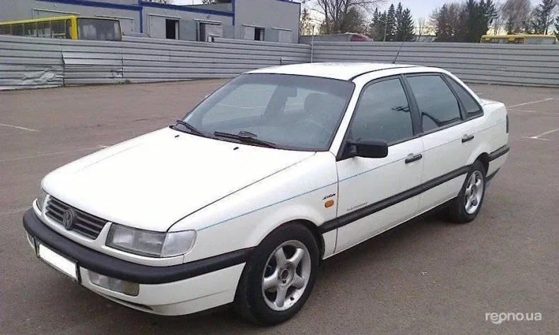 Volkswagen Passat 1985 - 9