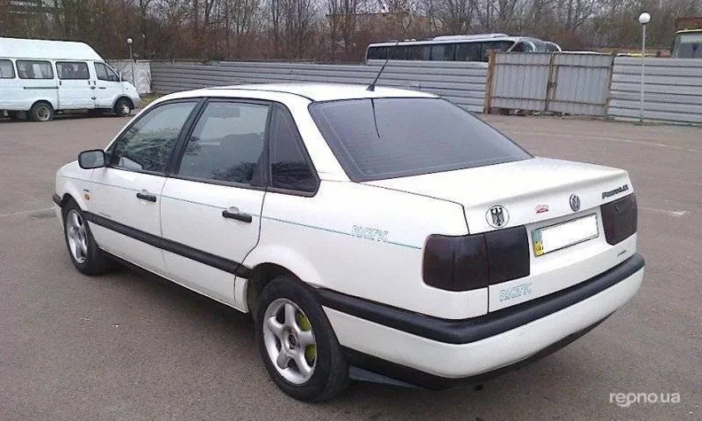 Volkswagen Passat 1985 - 7