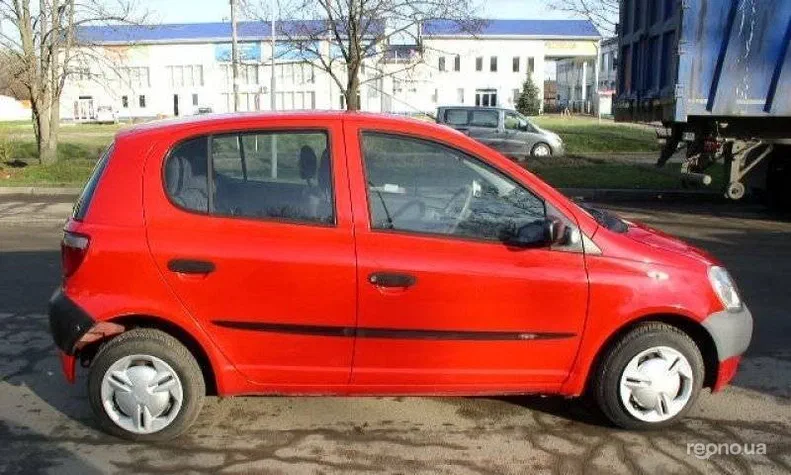 Toyota Yaris 2002 - 3