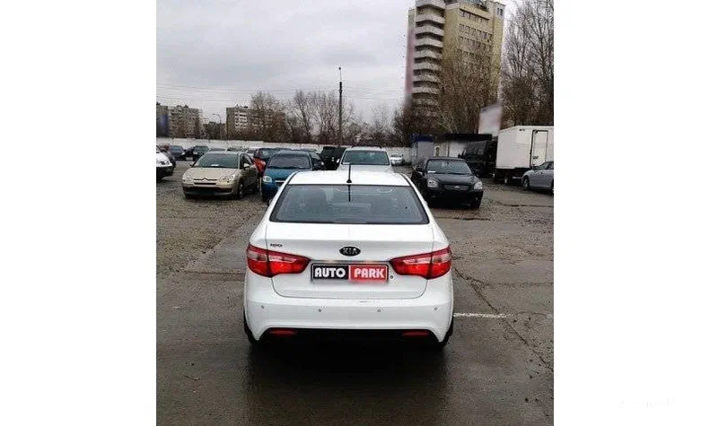 Kia Rio 2013 - 12