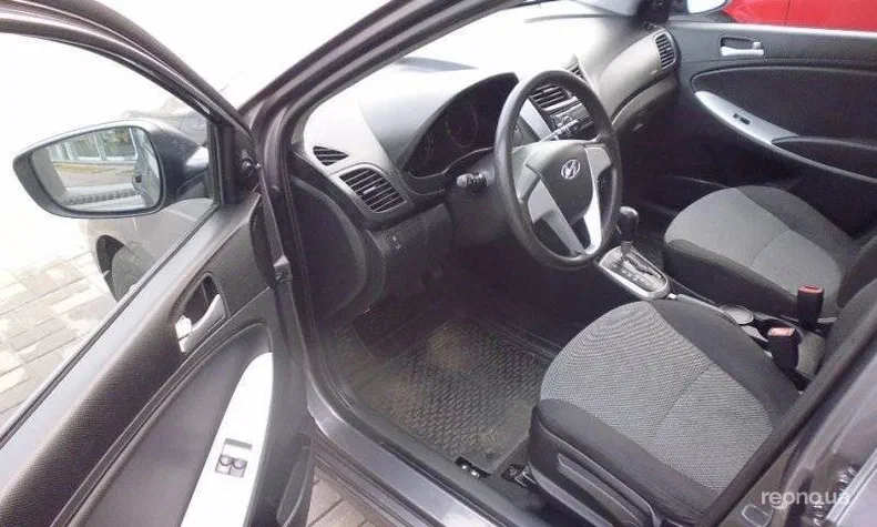 Hyundai Accent 2011 - 9