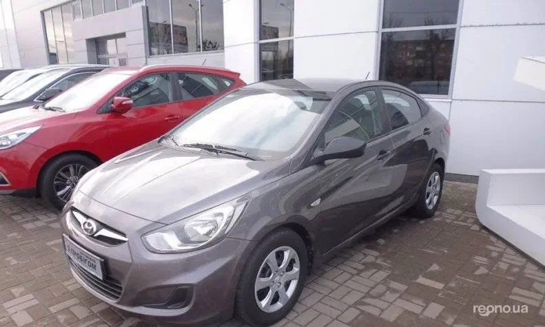 Hyundai Accent 2011 - 5