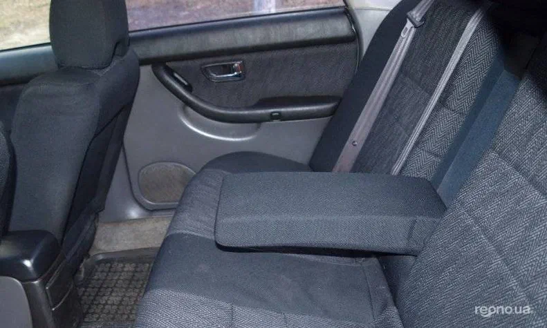 Subaru Legacy 2001 - 1