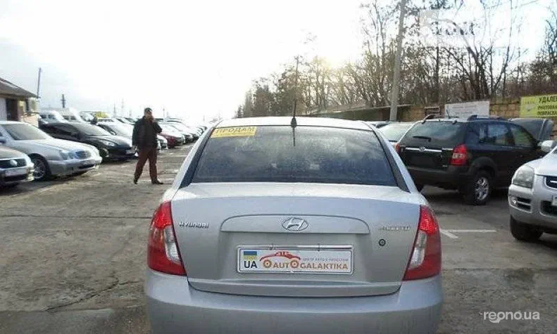 Hyundai Accent 2007 - 4