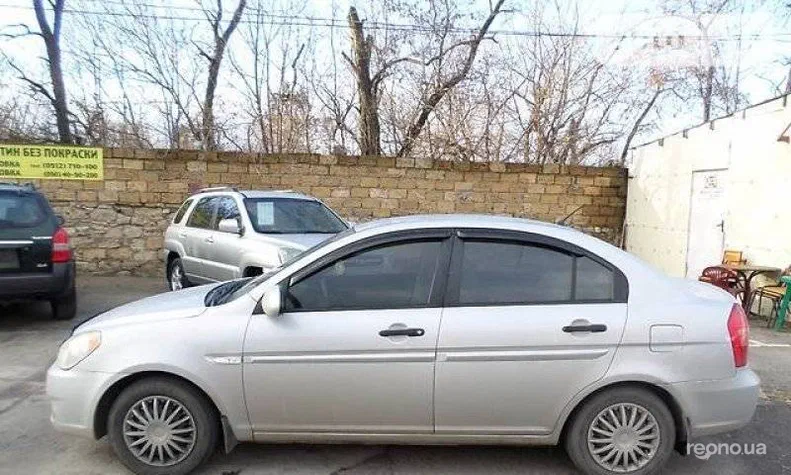 Hyundai Accent 2007 - 3