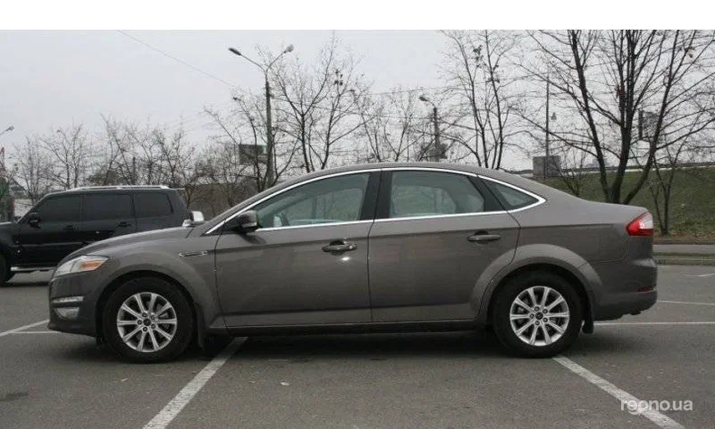 Ford Mondeo 2011 - 20