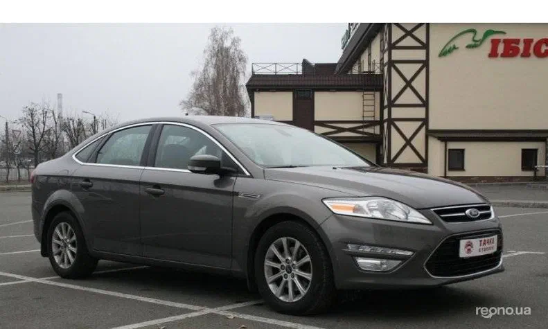 Ford Mondeo 2011 - 19