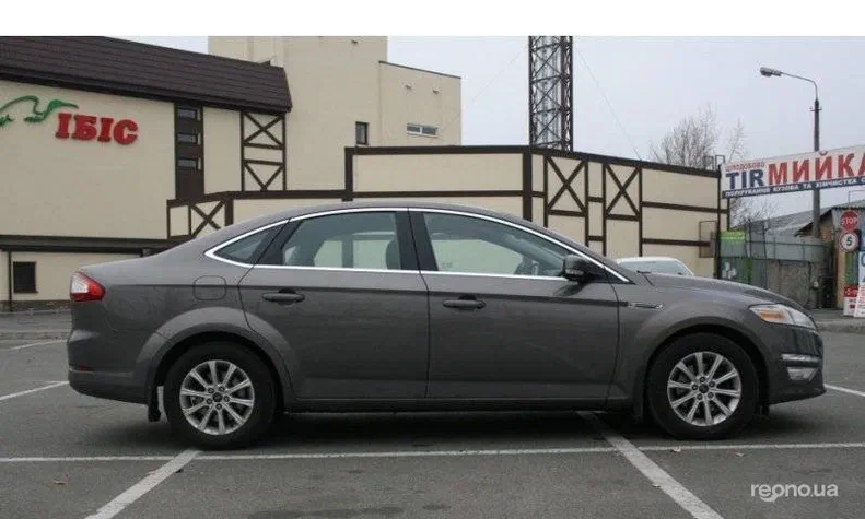 Ford Mondeo 2011 - 18