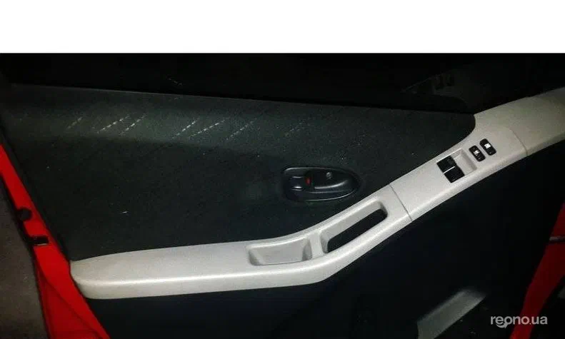 Toyota Yaris 2006 - 5