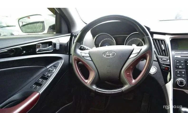 Hyundai Sonata 2011 - 18