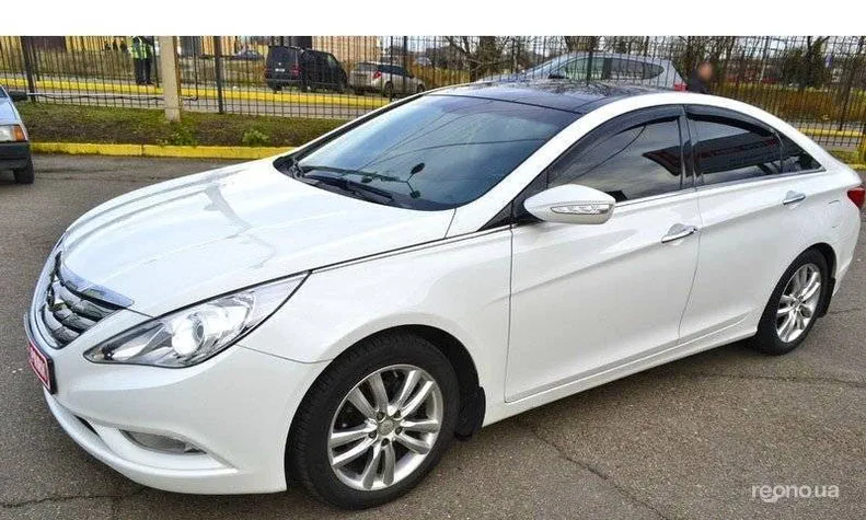 Hyundai Sonata 2011 - 5