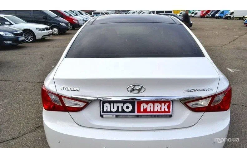 Hyundai Sonata 2011 - 8